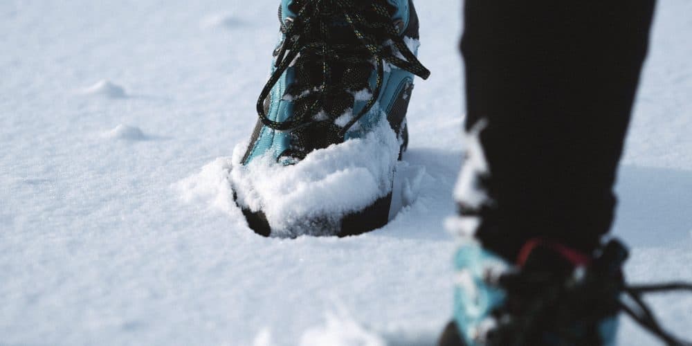 HOW TO PROTECT YOUR FEET FROM THE COLD THIS WINTER